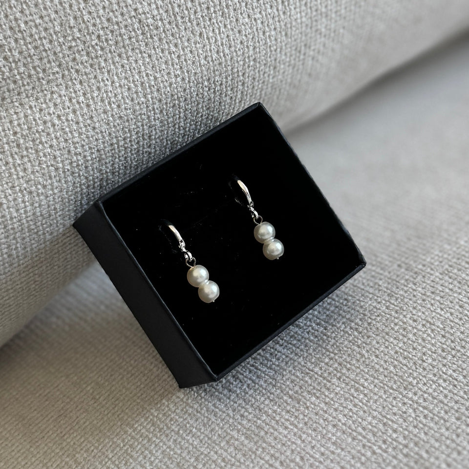 Sloan Pearl Hoops