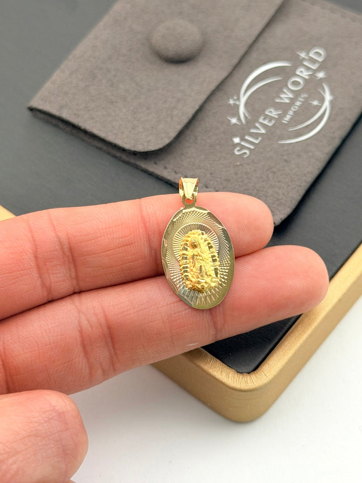 10k gold Virgin Mary pendant - 3 tone gold virgencita | Medallas de oro 10k virgencita - Wear with style