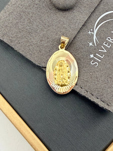 10k gold Virgin Mary pendant - 3 tone gold virgencita | Medallas de oro 10k virgencita - Wear with style