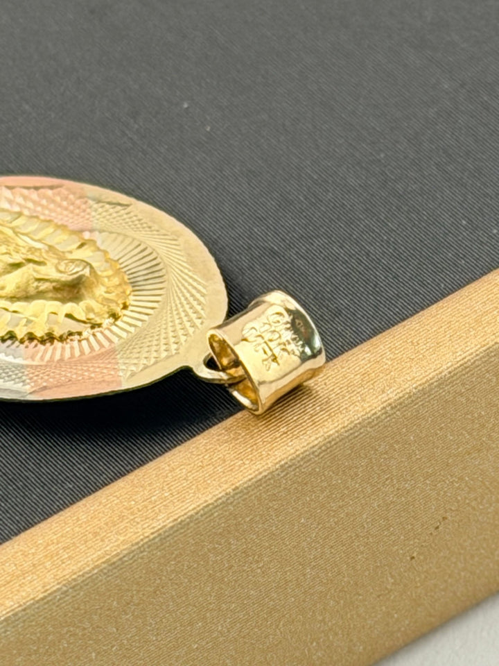 10k gold Virgin Mary pendant - 3 tone gold virgencita | Medallas de oro 10k virgencita - Wear with style