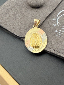 10k gold Virgin Mary pendant - 3 tone gold virgencita | Medallas de oro 10k virgencita - Wear with style