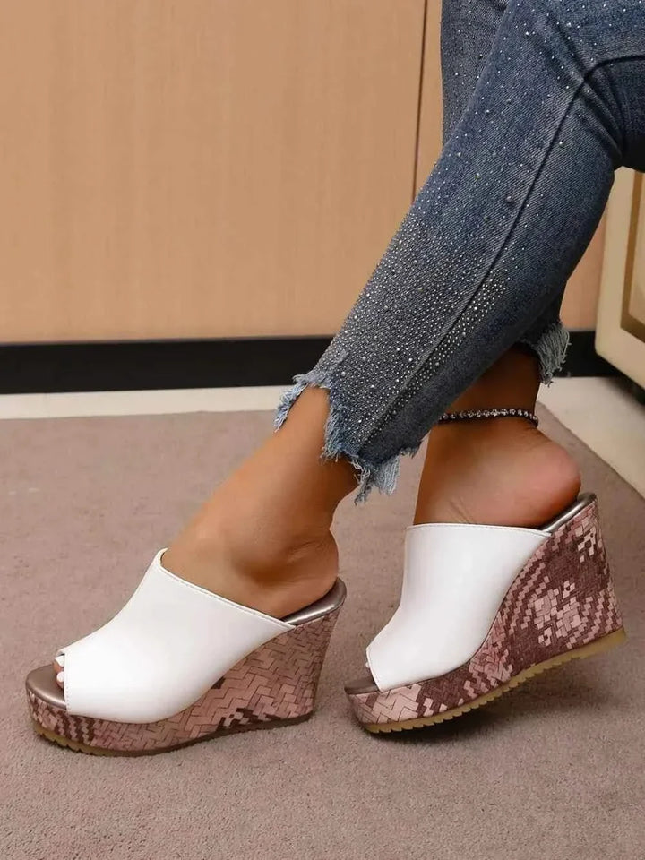 High Quality Leather : High Heel Sandals