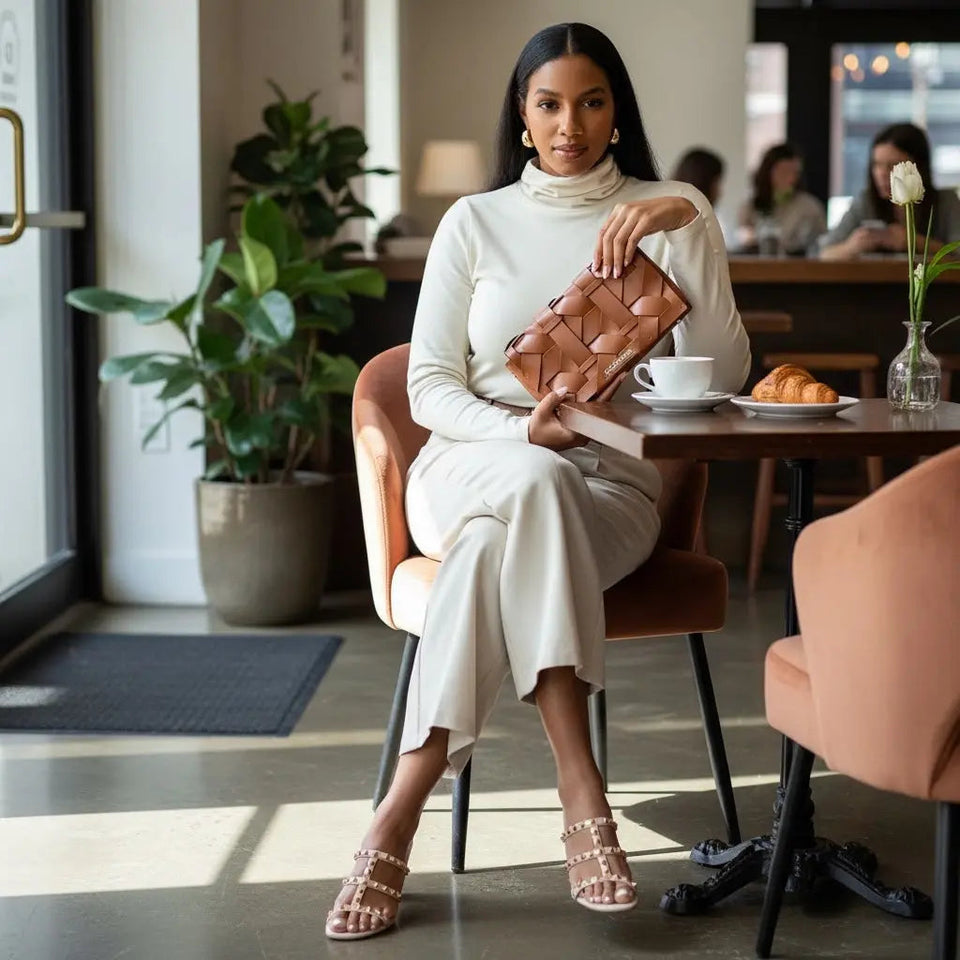 THE ZENOBIA WOVEN CLUTCH
