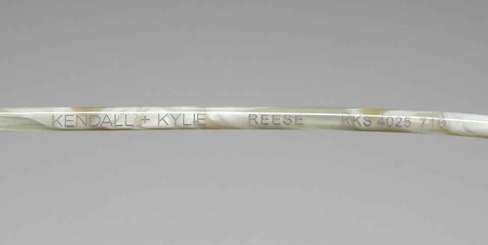 Kendall + Kylie Kks4025 Reese Sunglasses