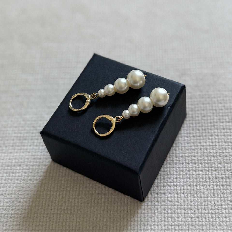 Lily Pearl Earrings