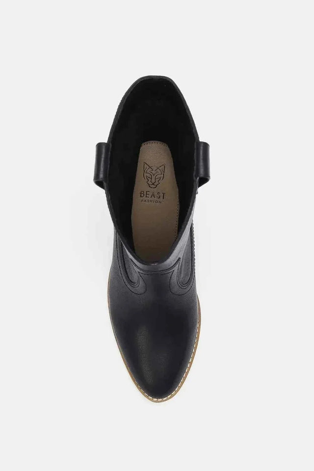 Beast Fashion Butterfly Cut : Detail Point Toe Boots