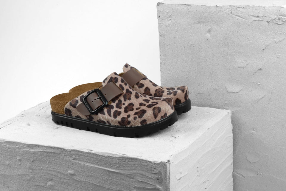 Zoe by LEON- Women’s Leather Platform Clog- Adjustable Buckle with Cork-style Footbed