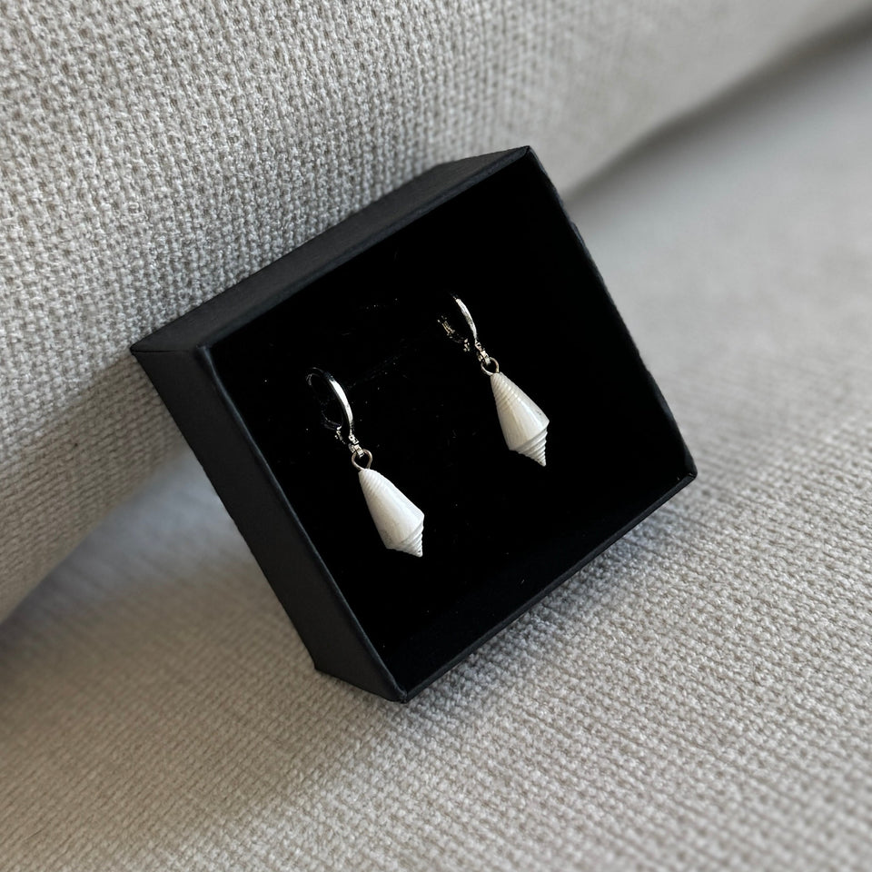 Phoebe Shell Earrings