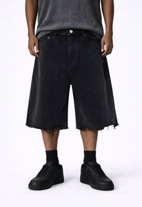 NOIR CUTOFF DENIM SHORTS