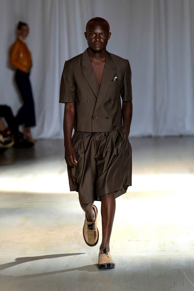 André Espresso Cropped Suit Set