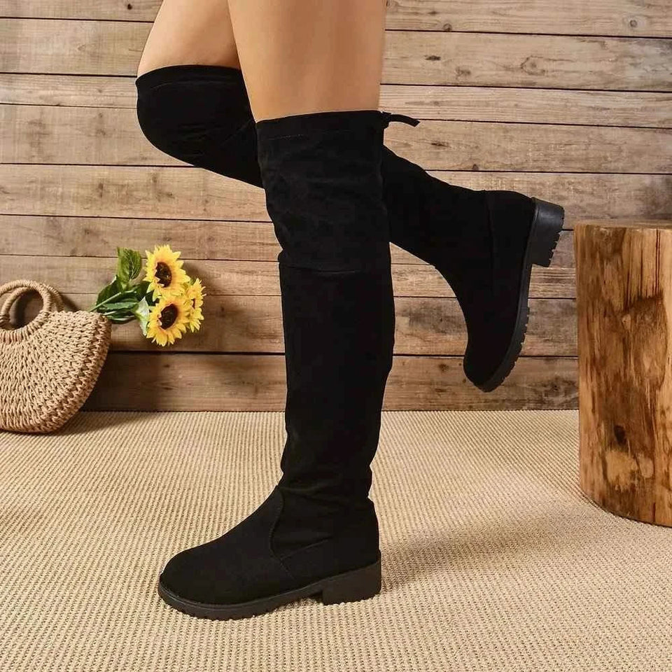 Round Toe Suede : Low Heel Boots