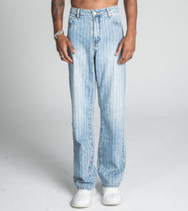 AJ01L - 2 CLASSIC BLUE THREAD LINE LOOSE JEANS - Wear with style
