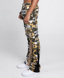 AJS699 - 10 CAMO STACKED CARGO PANTS - Wear with style