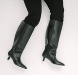 Alice Boots Black - Wear with style