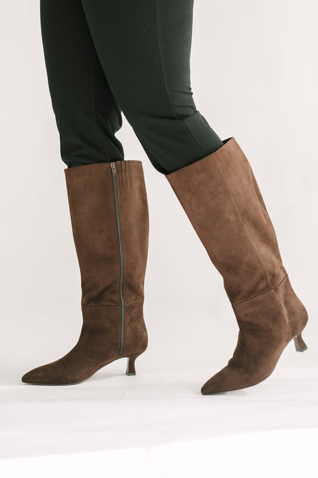 Alice Boots Brown - Wear with style