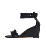 Angela Wedges Black - Wear with style