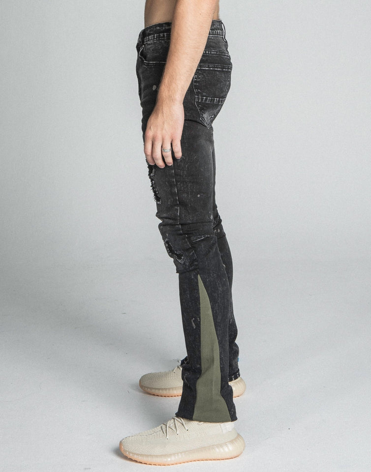 AR711 BLACK/BROWM DISTRESSED STAR STACKED JEANS - Wear with style