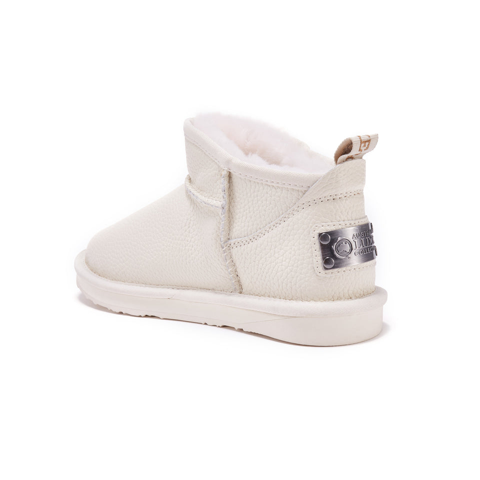 COSY ULTRA SHORT PALE