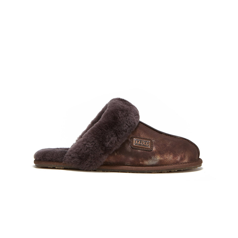 CLOSED MULE ANTIQUE BRONZE