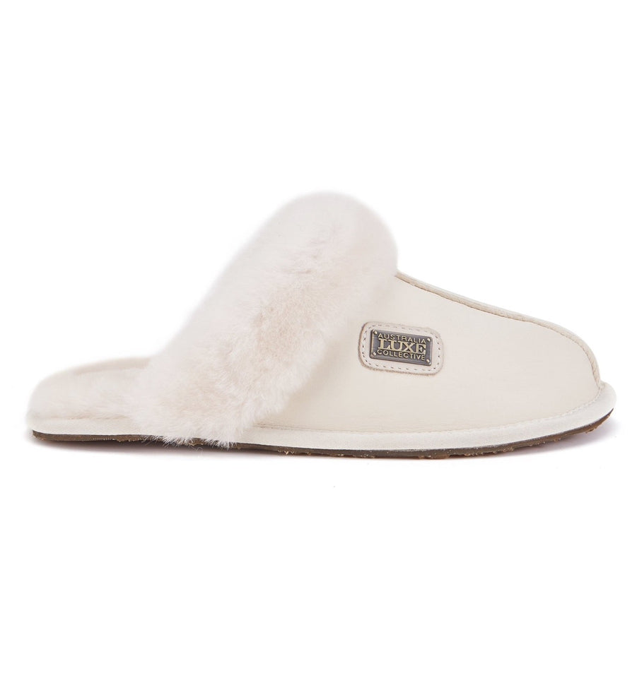 CLOSED MULE SATIN PALE