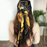 Beach head scarf - Wear with style