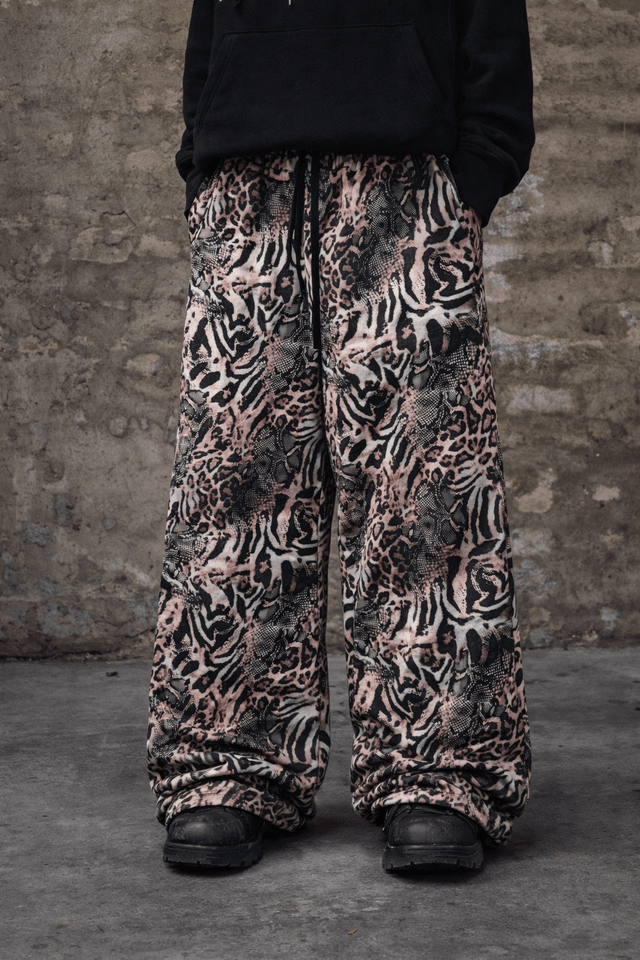 Beasts of Earth" Sweatpants - Wear with style