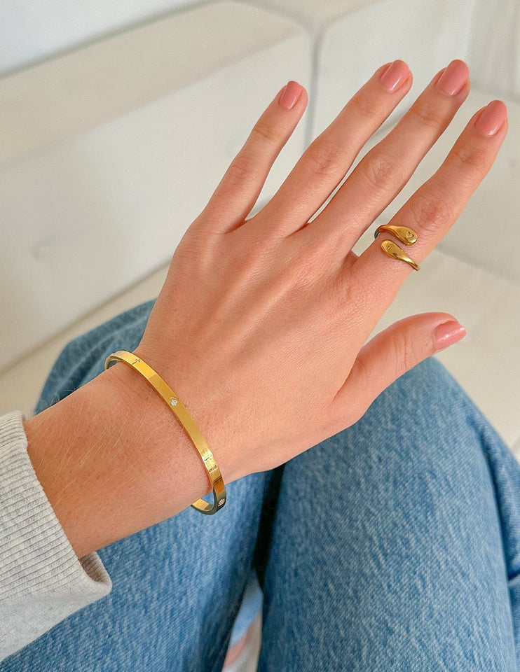 Cross Equals Love Ring - Wear with style