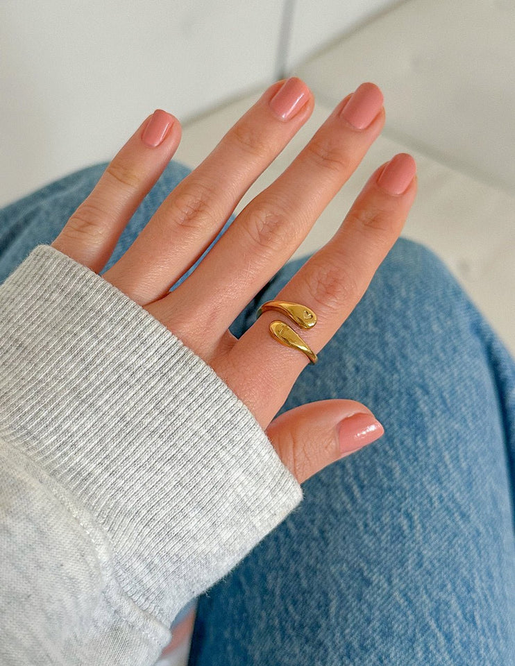 Cross Equals Love Ring - Wear with style