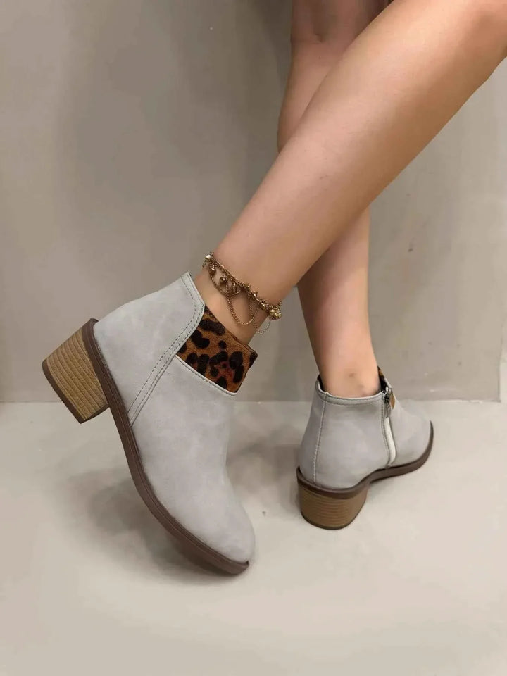 Stylish Leopard Block : Heels Boots