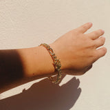 Figaro MIA - Wear with style