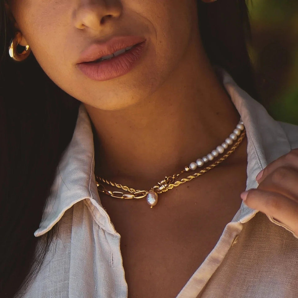Garnet Pearl Necklace - Wear with style