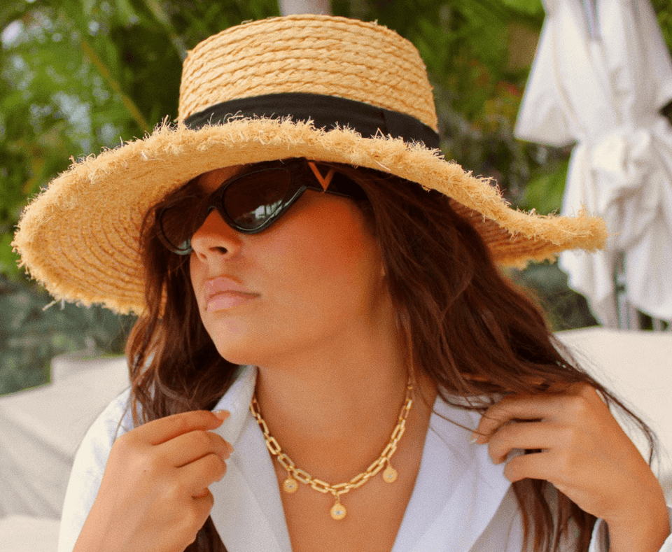 Gold Coin Medallion Necklace - Wear with style