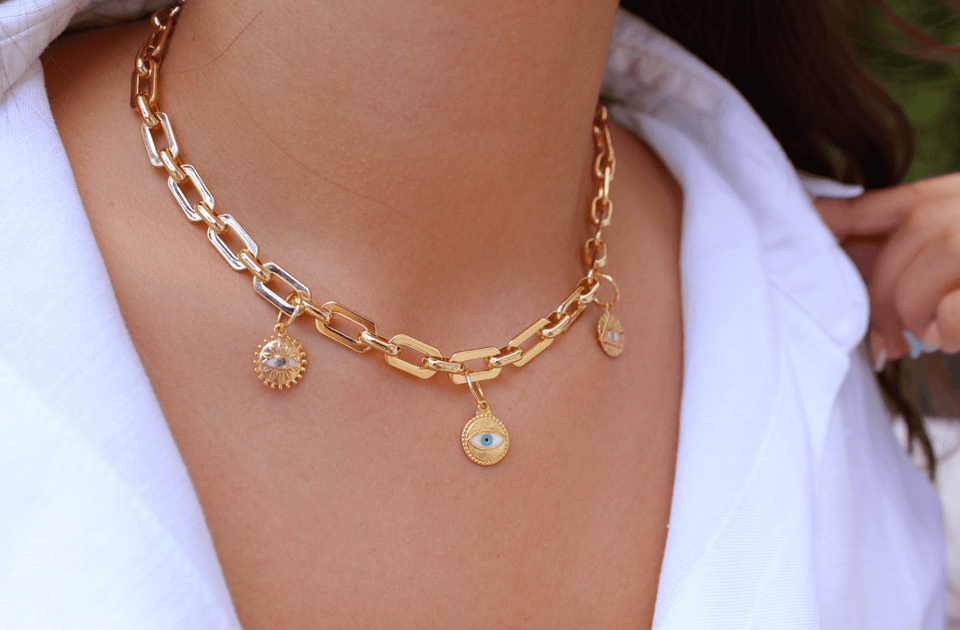 Gold Coin Medallion Necklace - Wear with style