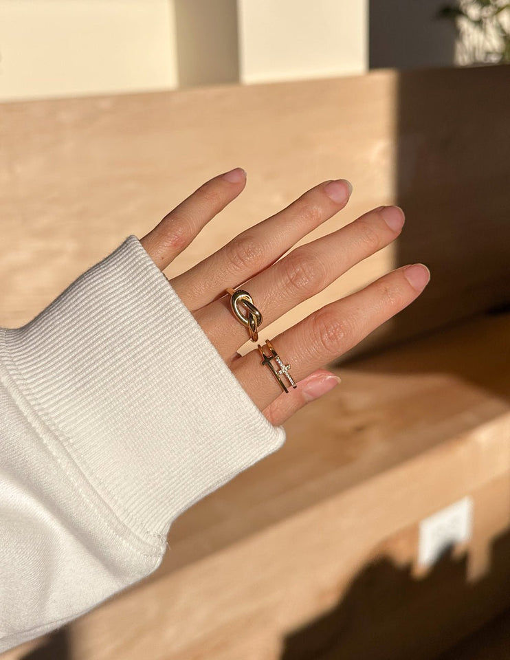 Gold Knot Ring - Wear with style