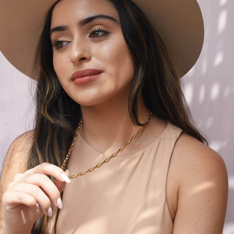 Gold + Pearly - Wear with style