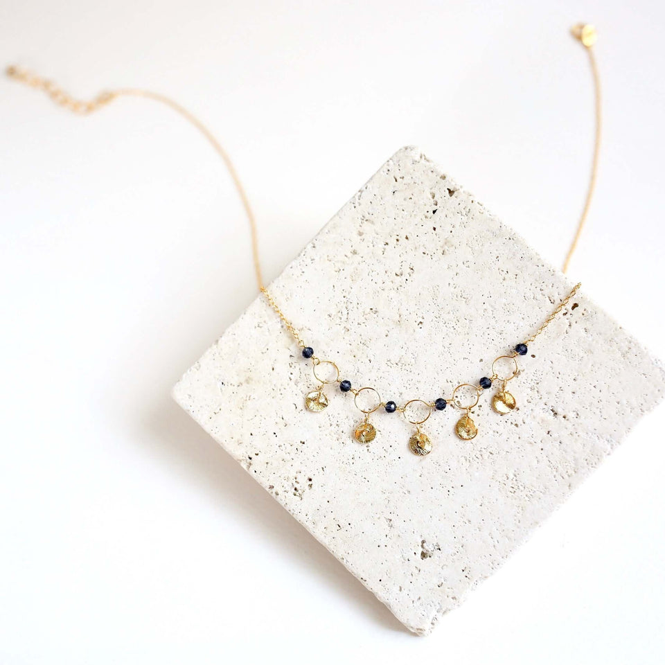 Black Spinel Mini Chain Loop Necklace
