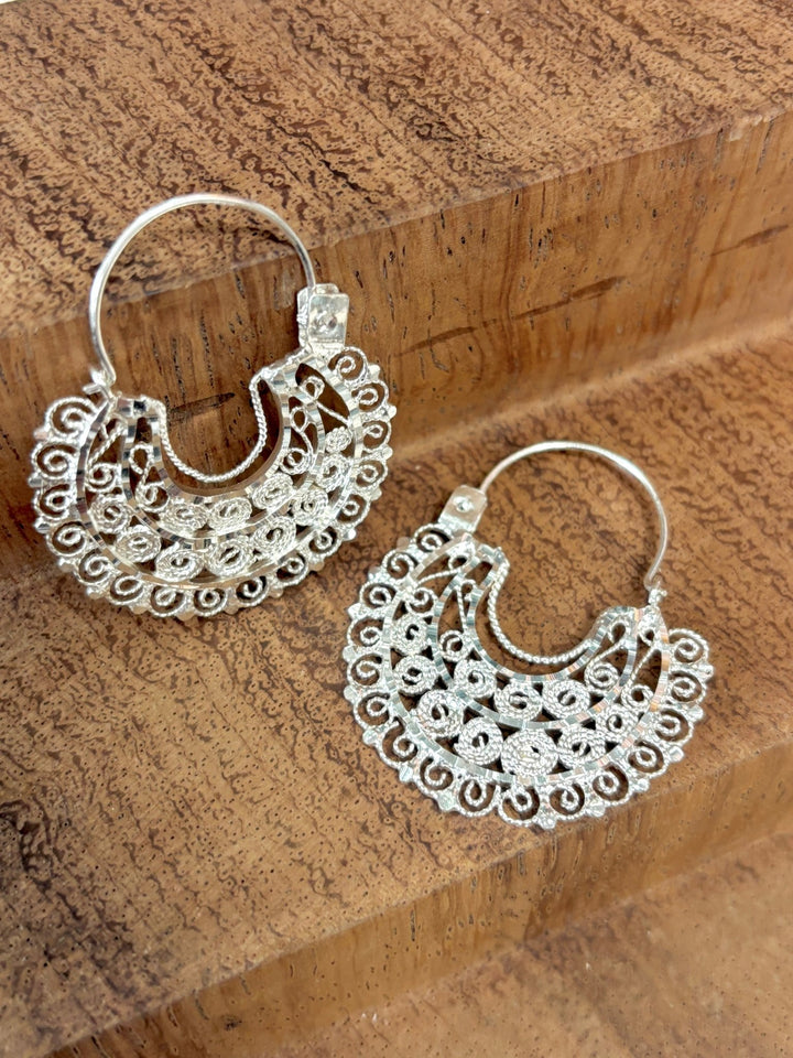 Jerezana Hoop Earrings 925 Silver | Arracadas Jerezanas Plata 925 – Mexican hoops Sterling silver | Tradición Mexicana Hecha a Mano - Wear with style