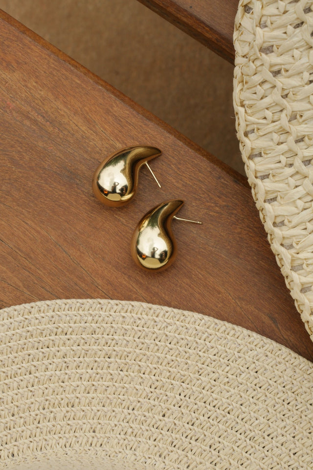 Kaia Earrings - Wear with style