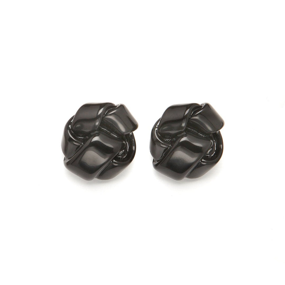 Kari Clip Earring Jet - Wear with style