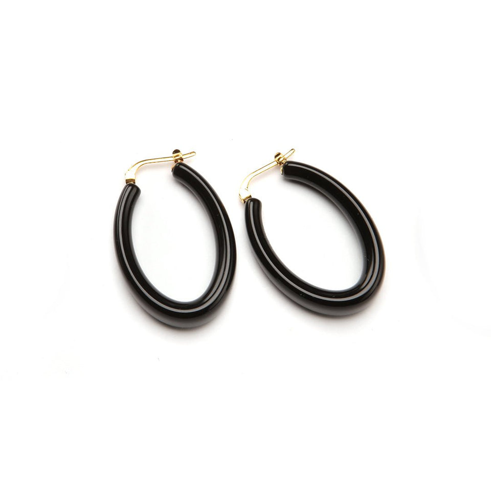 Kira Earring Jet - Wear with style