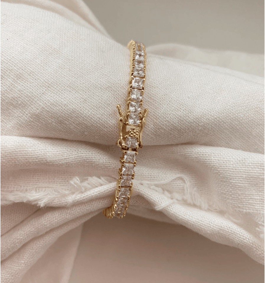 La Buate Bracelet - Wear with style