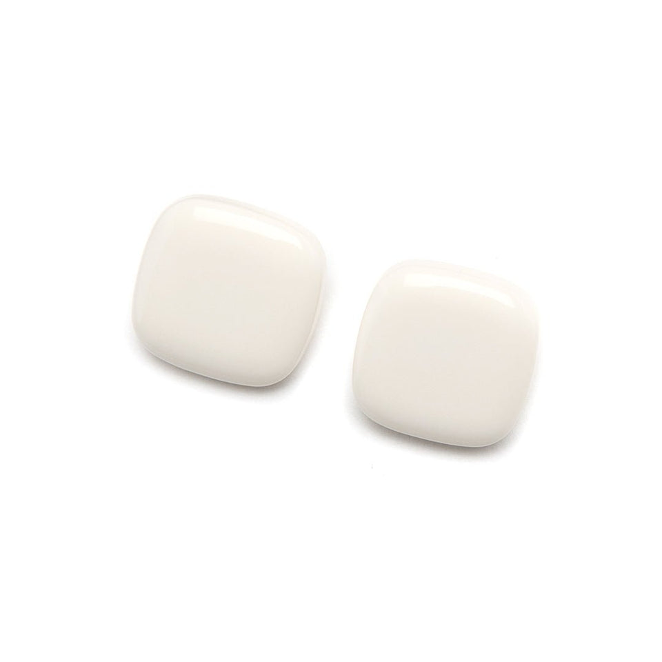 Lara Clip Earring Latte - Wear with style