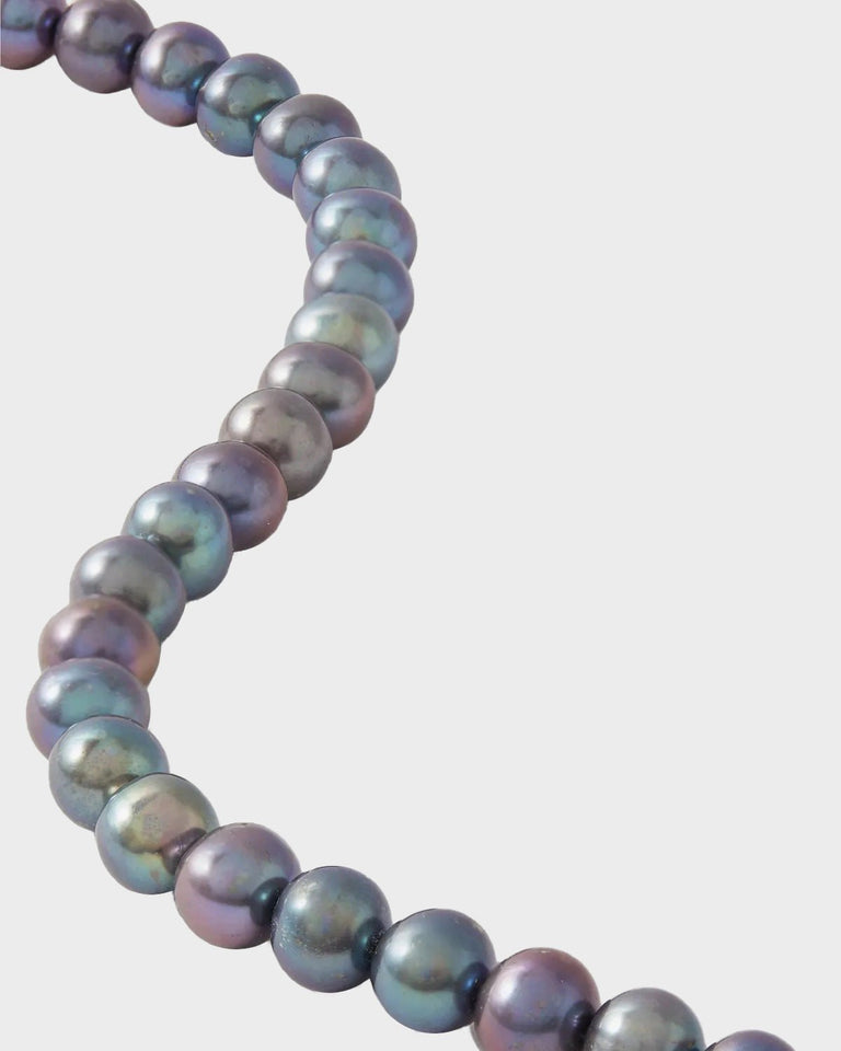 Majestic Pearl Necklace - Wear with style