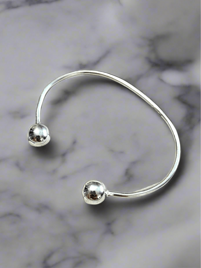 Minimalist Sterling Silver Cuff Bracelet/ ball bracelet | Handmade 925 Mexican Silver Jewelry | Pulsera brazalete minimalista de plata 925 - Wear with style