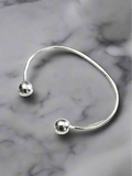 Minimalist Sterling Silver Cuff Bracelet/ ball bracelet | Handmade 925 Mexican Silver Jewelry | Pulsera brazalete minimalista de plata 925 - Wear with style