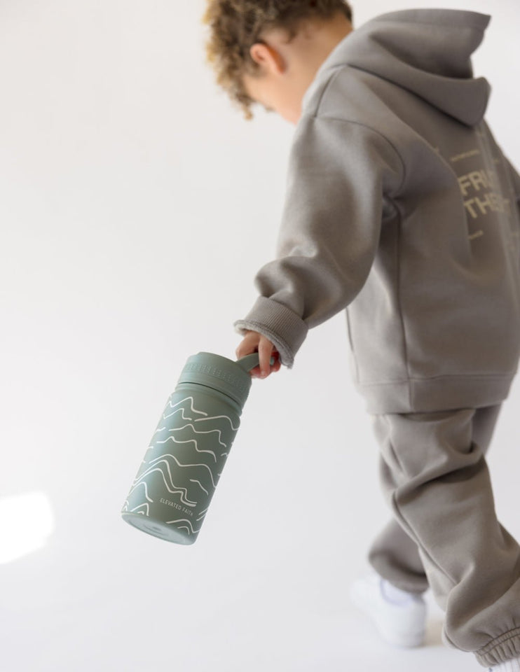 Mountainscape Kids Water Bottle - Wear with style