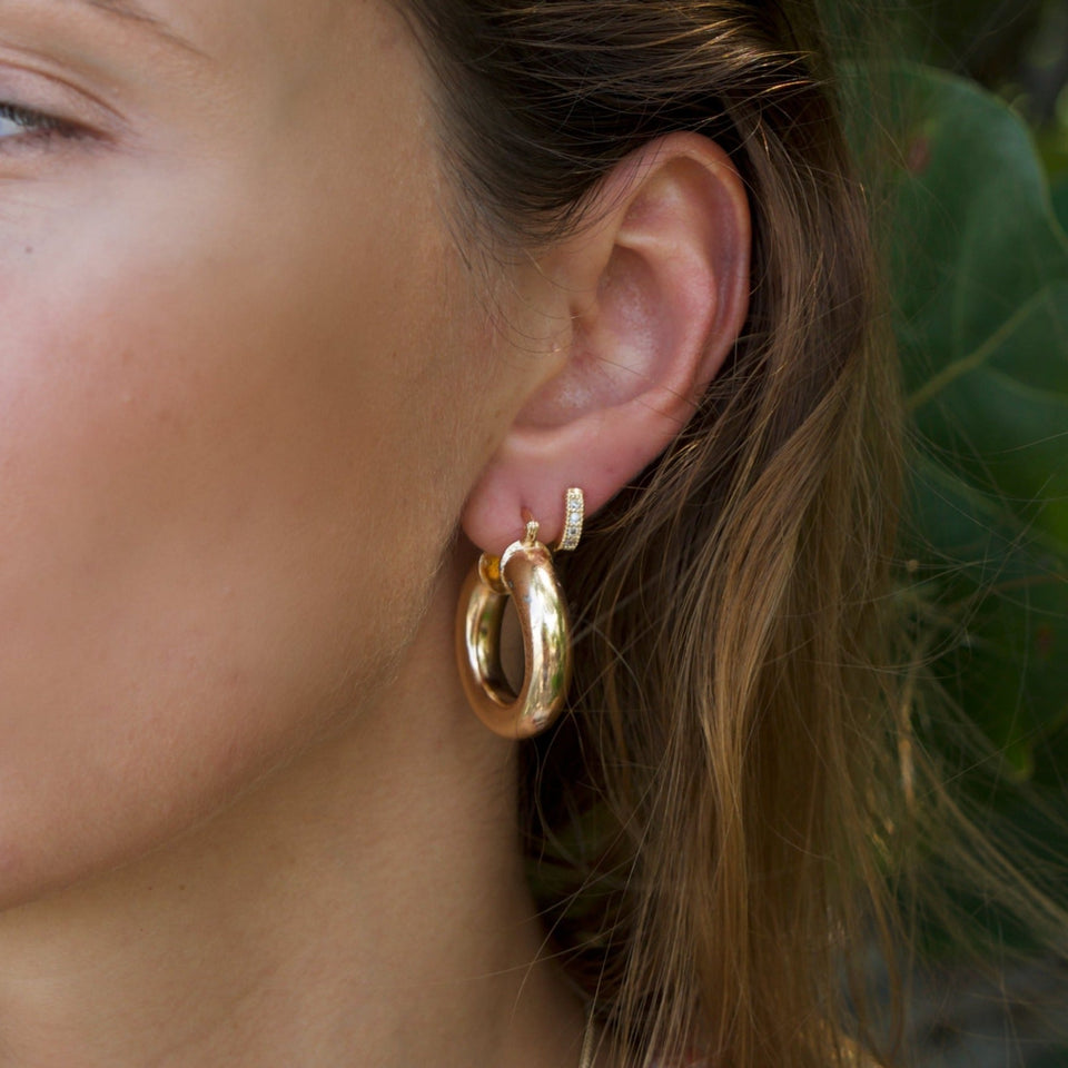 Mrs. Hoops - Wear with style