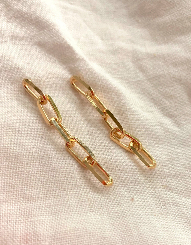PaperClip Link Earrings - Wear with style