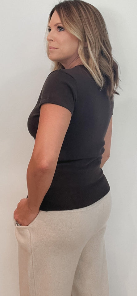 Pauline Top-Dark Brown - Wear with style