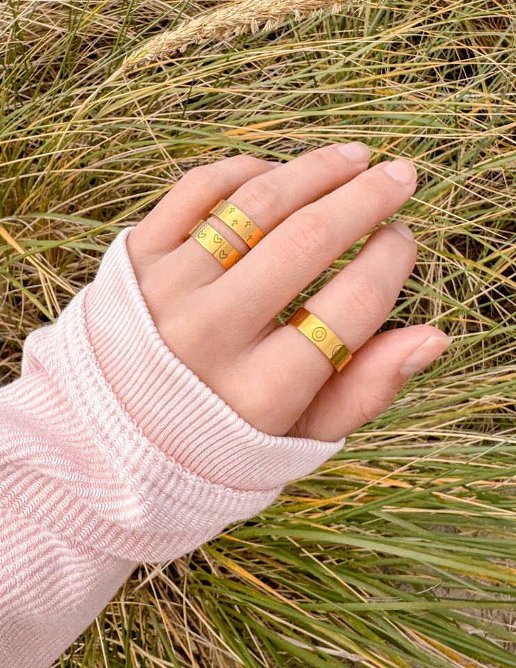 Peace Engraved Ring Set - Wear with style